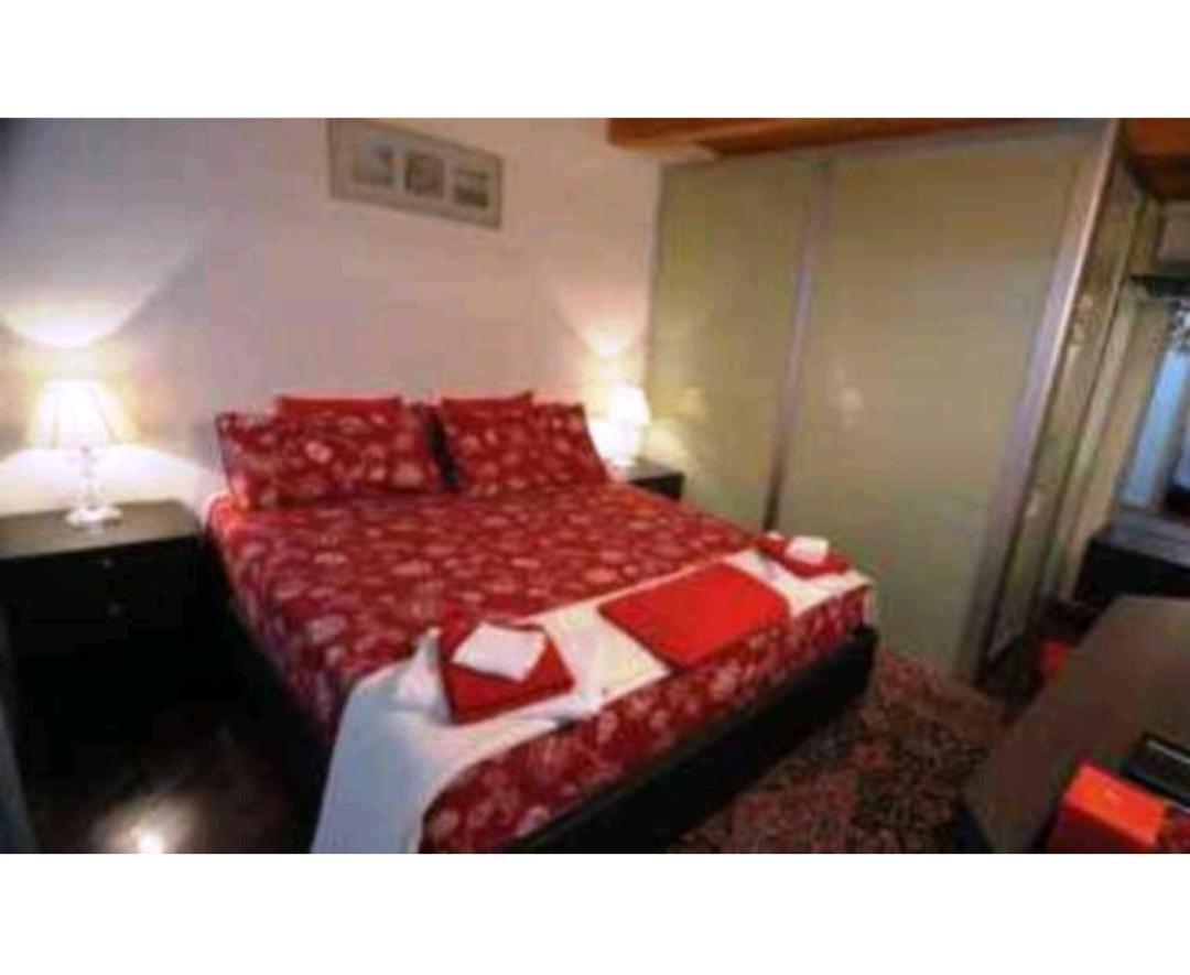 Saint Patrick Guest House 바를레타 외부 사진