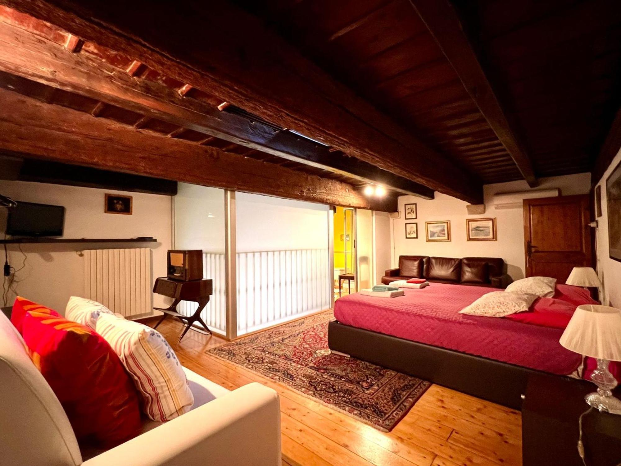 Saint Patrick Guest House 바를레타 외부 사진