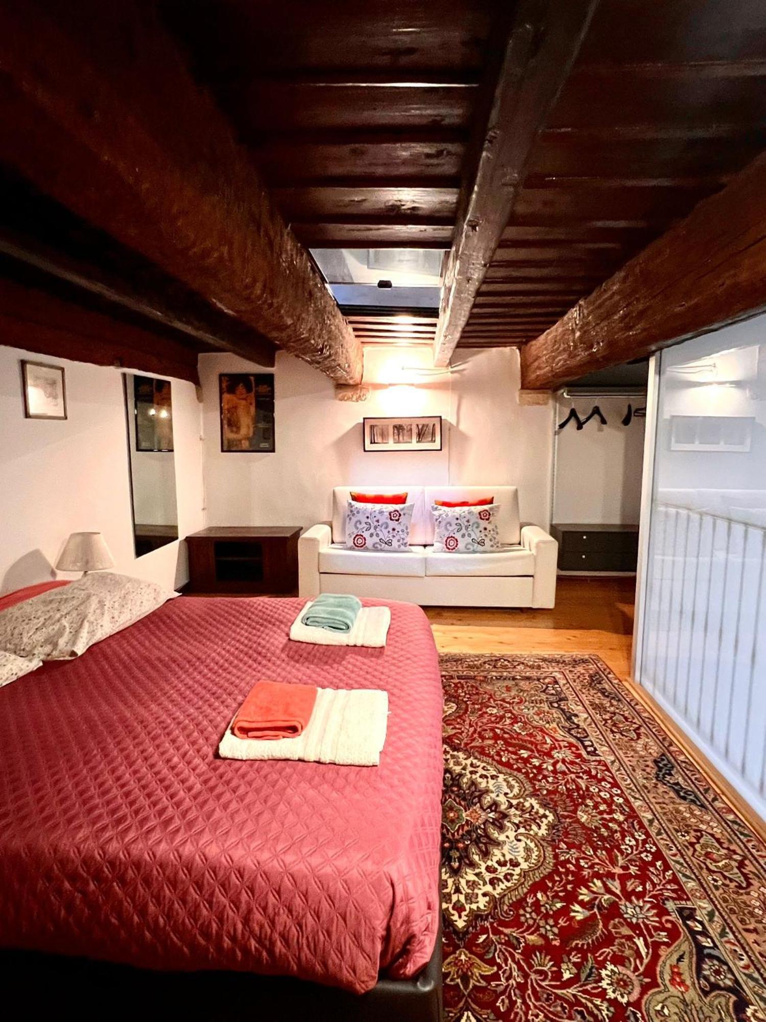 Saint Patrick Guest House 바를레타 외부 사진