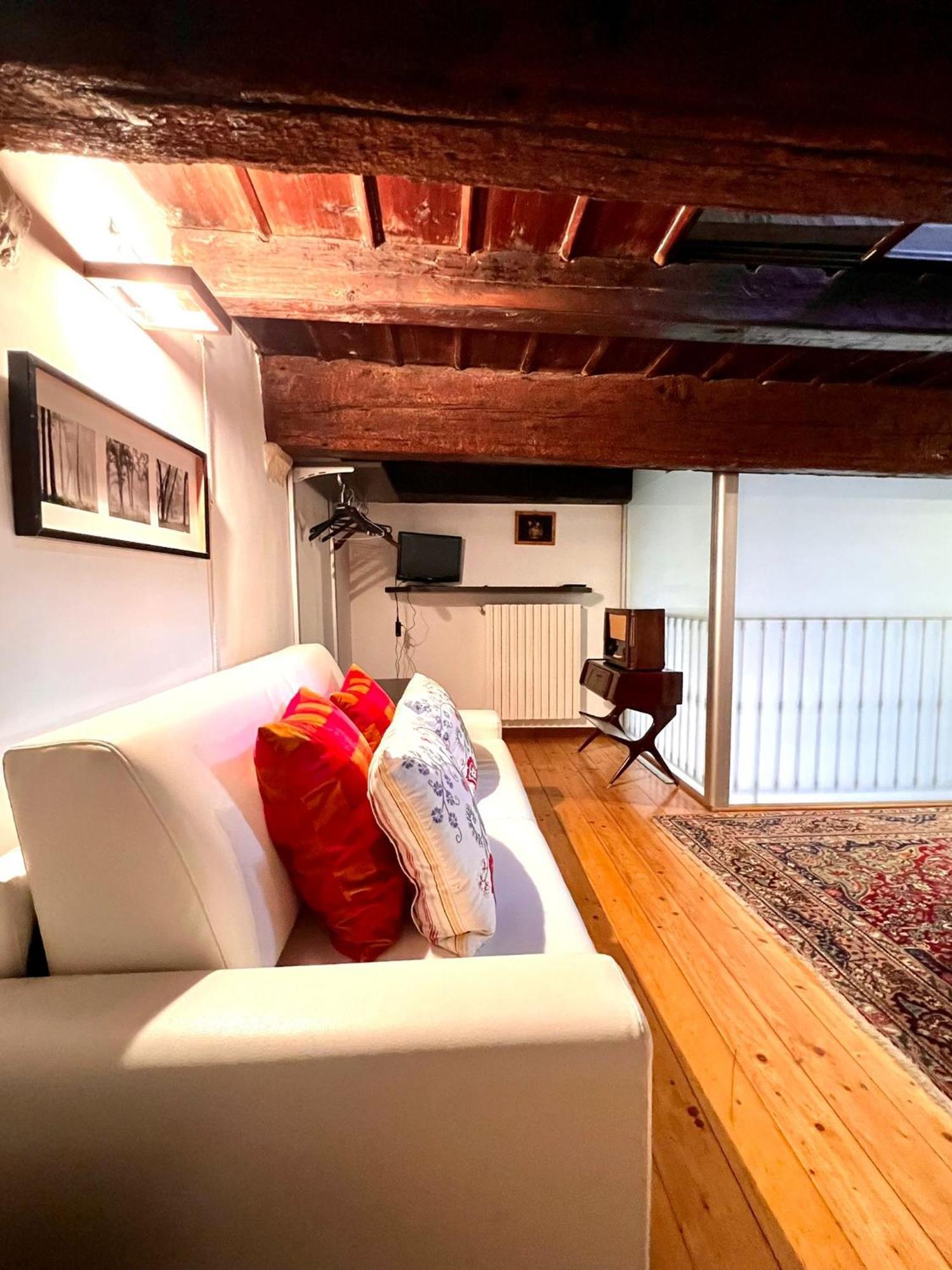 Saint Patrick Guest House 바를레타 외부 사진