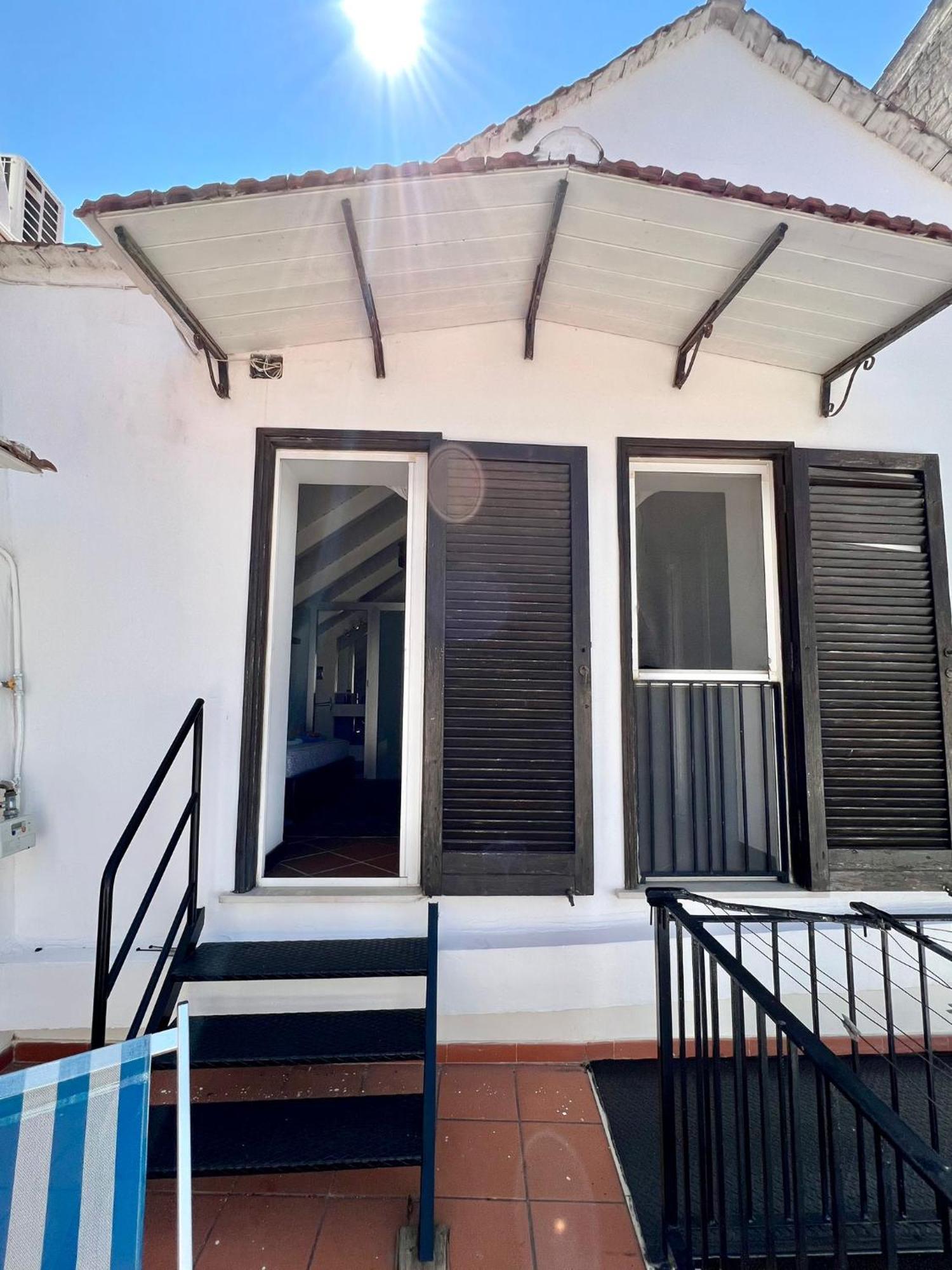 Saint Patrick Guest House 바를레타 외부 사진